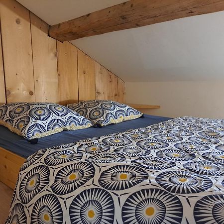 Studio Meuble Proche Conseil Departemental Du Jura Lons-le-Saunier Ngoại thất bức ảnh