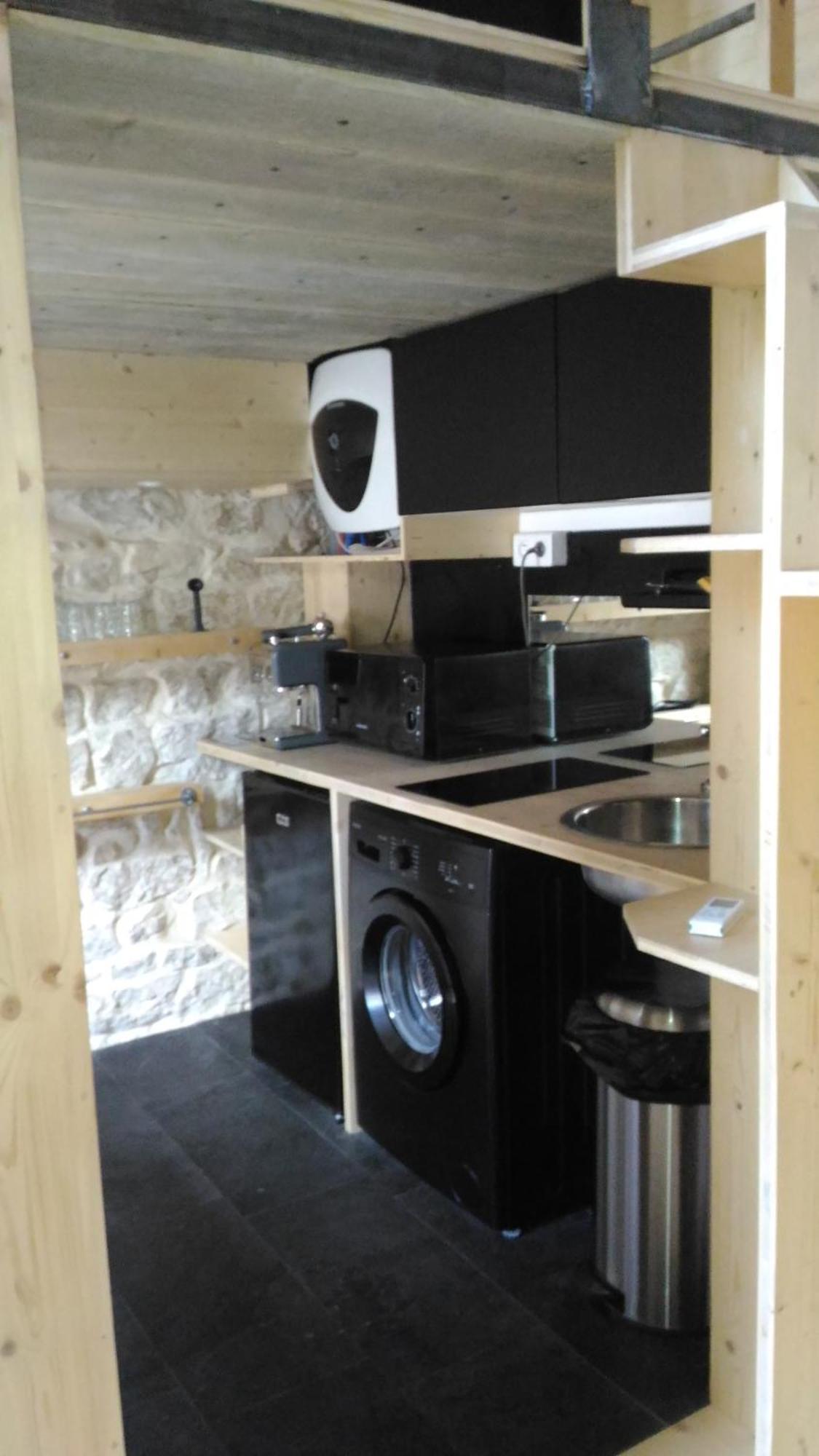 Studio Meuble Proche Conseil Departemental Du Jura Lons-le-Saunier Ngoại thất bức ảnh