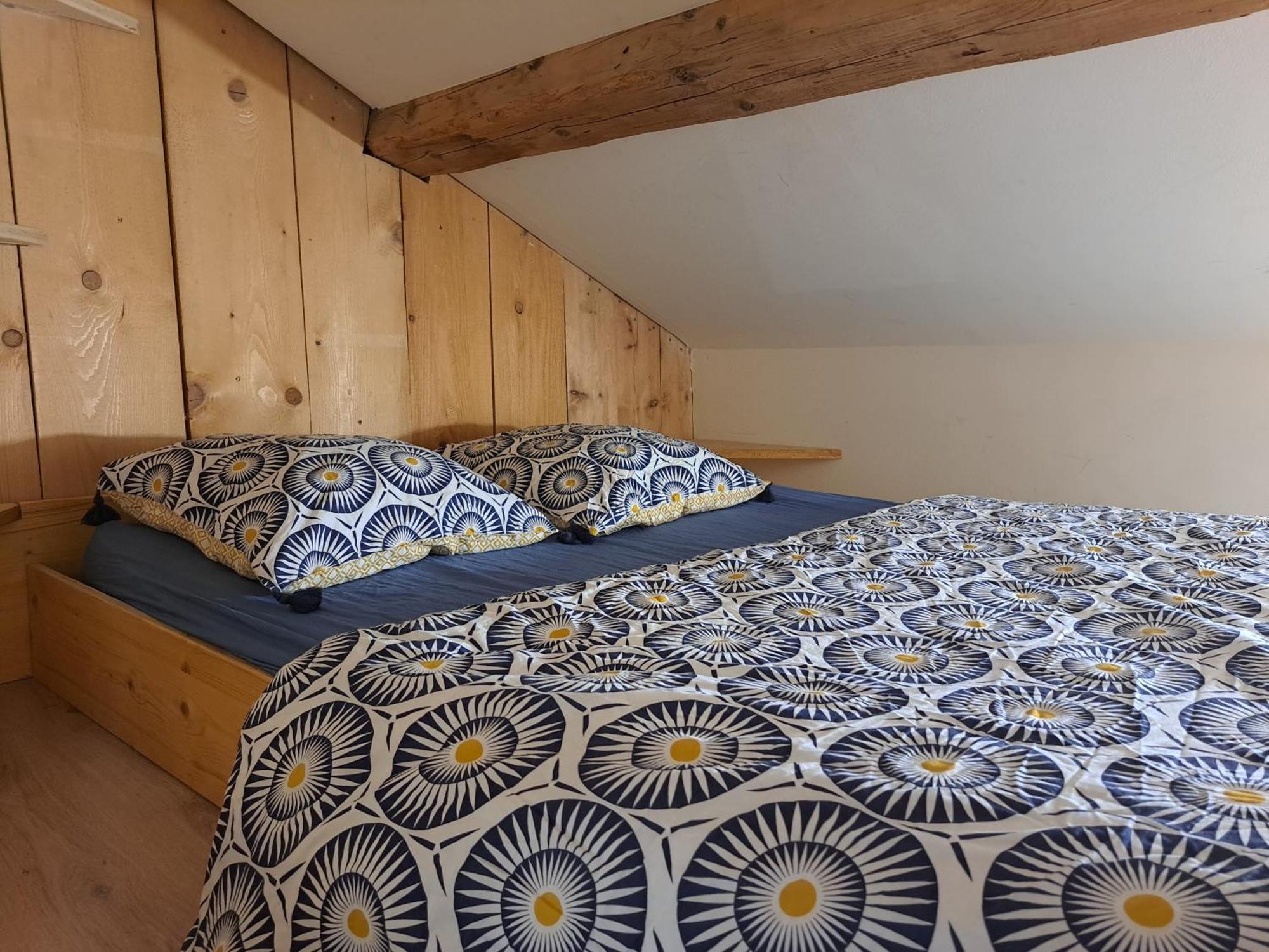 Studio Meuble Proche Conseil Departemental Du Jura Lons-le-Saunier Ngoại thất bức ảnh